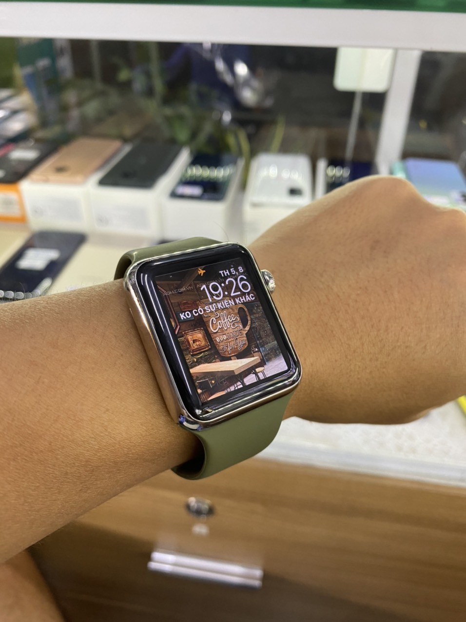 Đồng hồ Apple Watch Gen 1 42mm Thép 99%